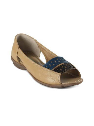 Catwalk Women Beige Casual Flats