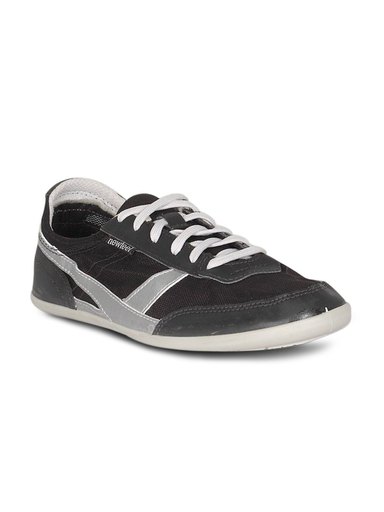 Newfeel Unisex Black Lightweight Shoes