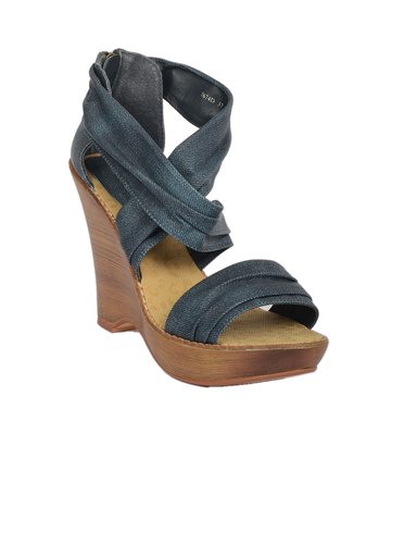 Catwalk Women Slim Casual Beige Wedges