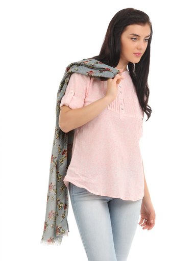 Femella Women Grey Scarf